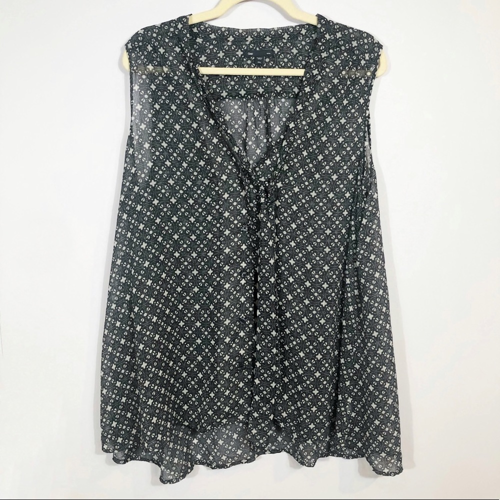 Gap Black/Cream Medallion Print Sleeveless Blouse